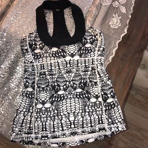 Lululemon tank size 8